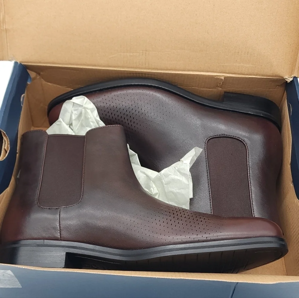 Cole Haan Men's Washington Grand Laser Chelsea Boot Style C38376 Size 7.5 M